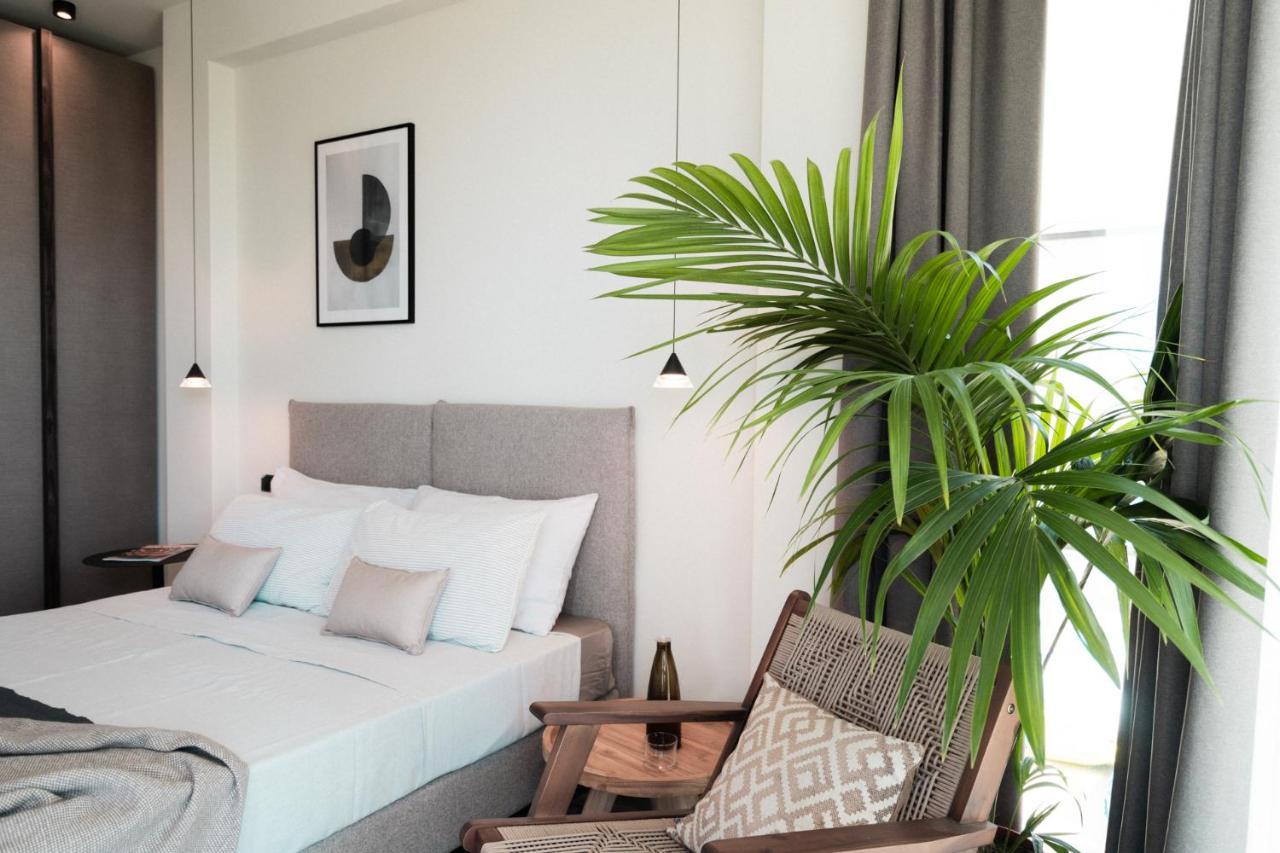 Insulae Resort 切法卢 外观 照片