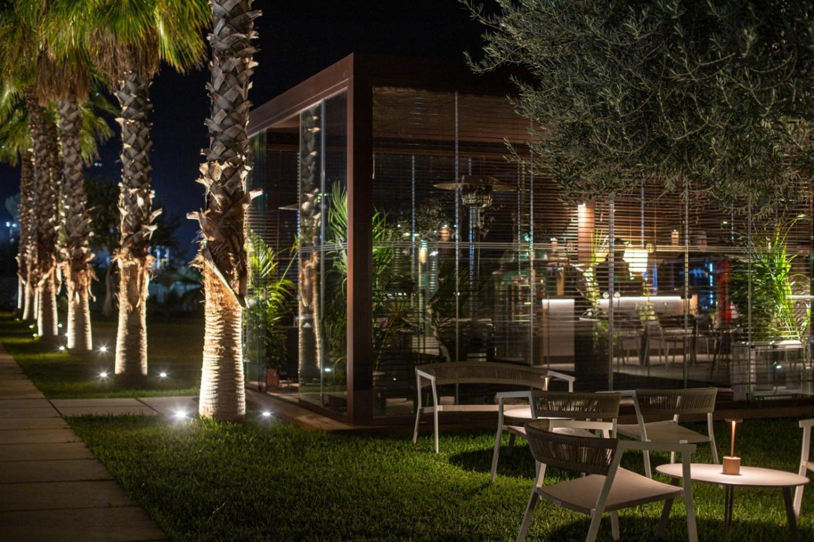 Insulae Resort 切法卢 外观 照片