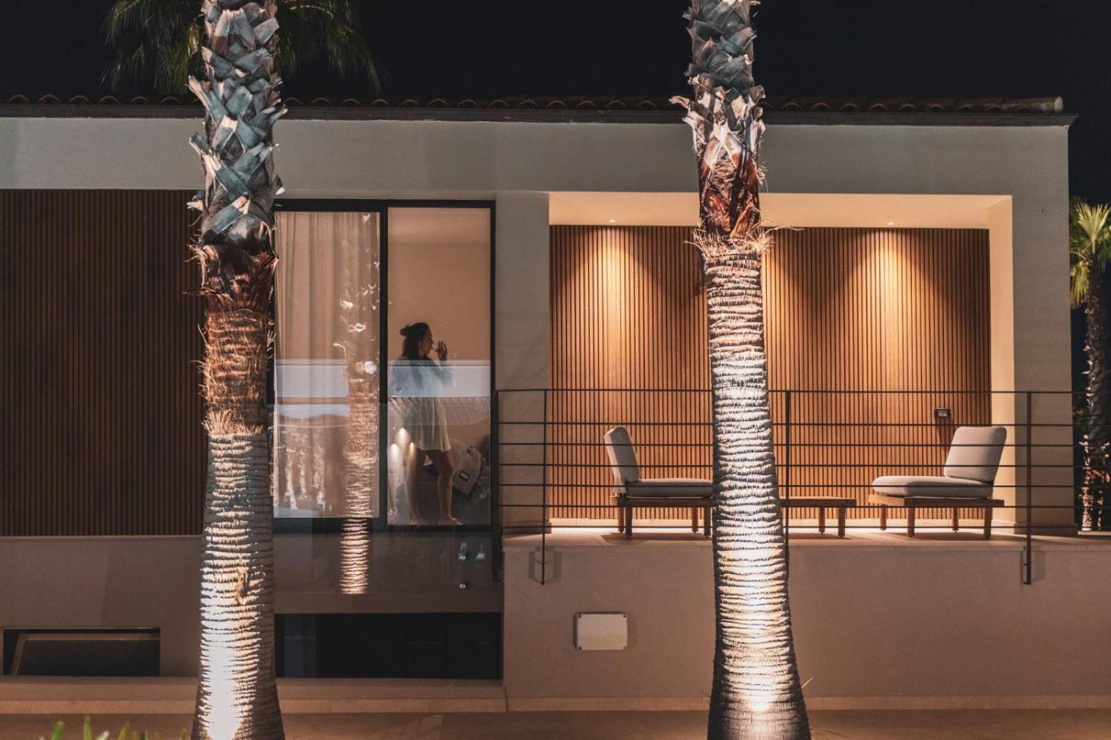 Insulae Resort 切法卢 外观 照片
