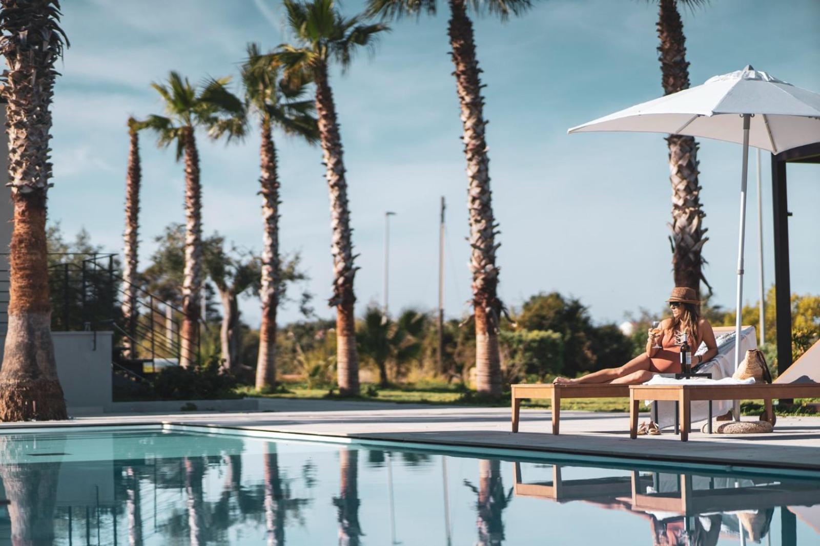 Insulae Resort 切法卢 外观 照片